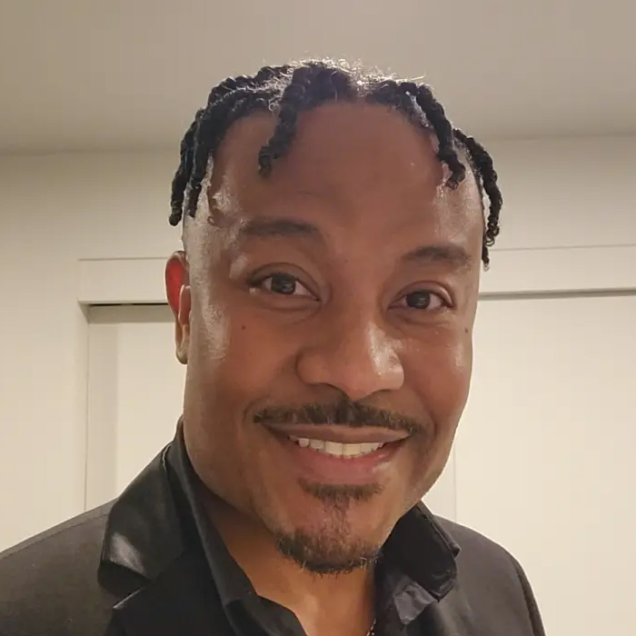 A photo of Will Schouten, Vice President of the SCEC Class of 1998 Alumni Association.